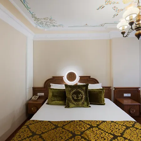 سيفين هيلز - فئة خاصة 4*