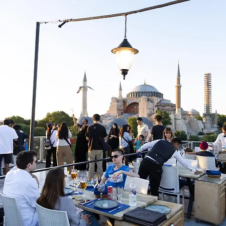 سيفين هيلز - فئة خاصة